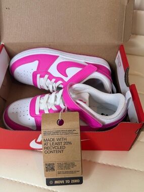 Nike Kids Size 13C Pink & White Sneakers NWT